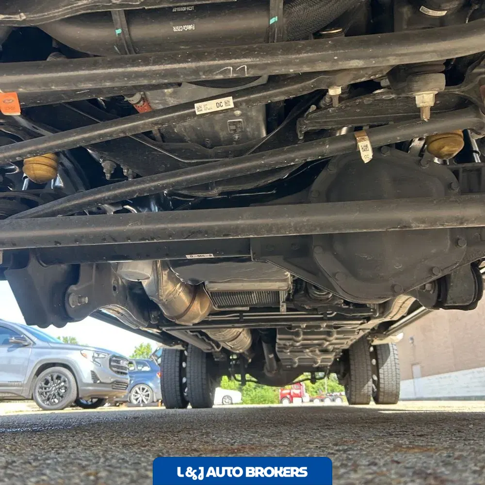 2025 Ford F-450 Super Duty Platinum