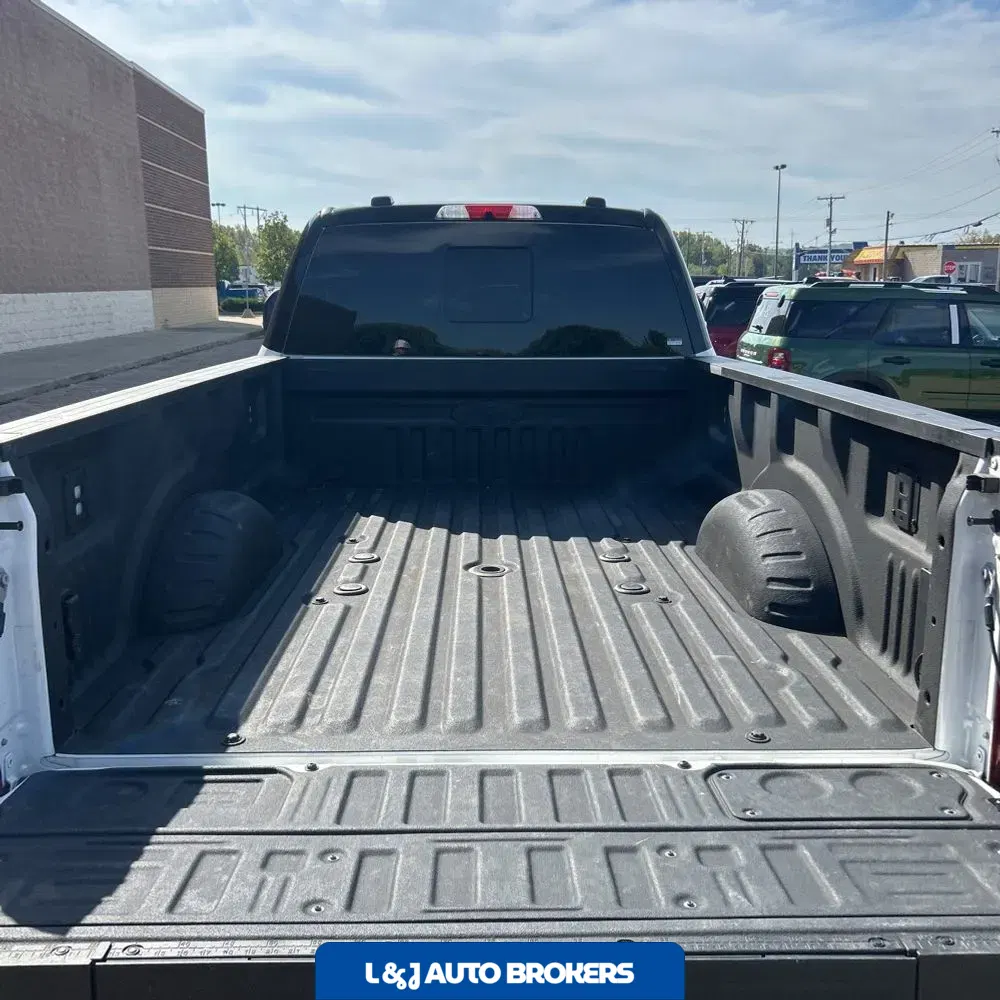 2025 Ford F-450 Super Duty Platinum