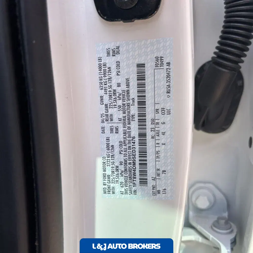 2025 Ford F-450 Super Duty Platinum