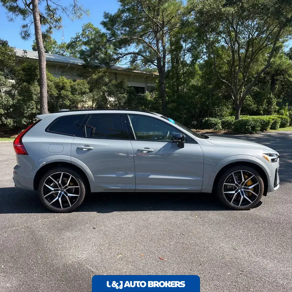 2025 Volvo XC60 T8 - Polestar PHEV