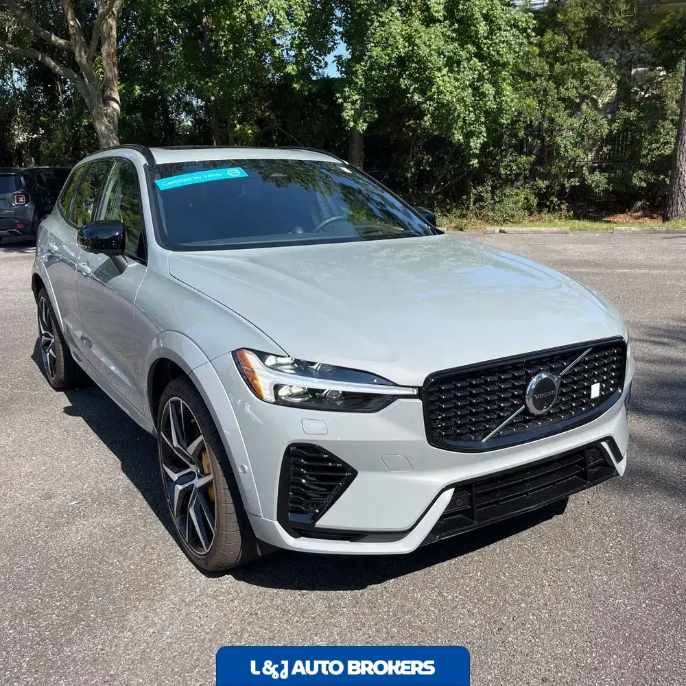 2025 Volvo XC60 T8 - Polestar PHEV