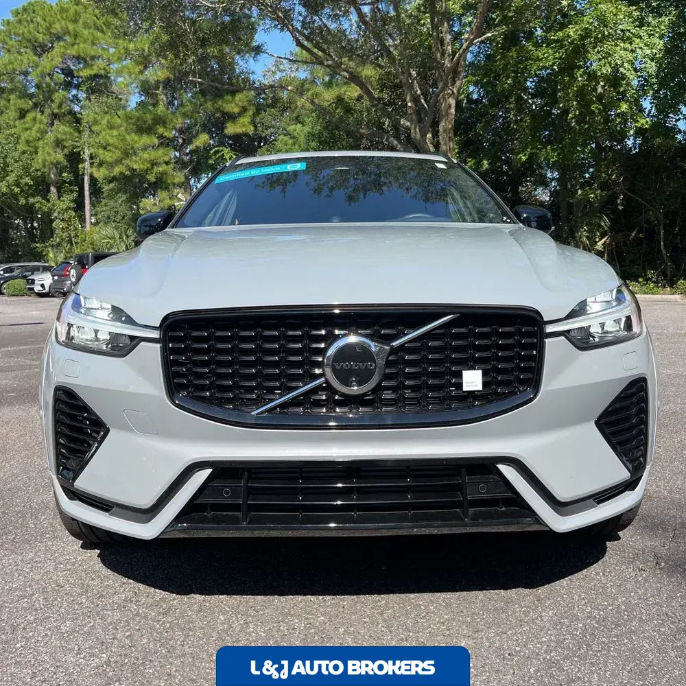 2025 Volvo XC60 T8 - Polestar PHEV