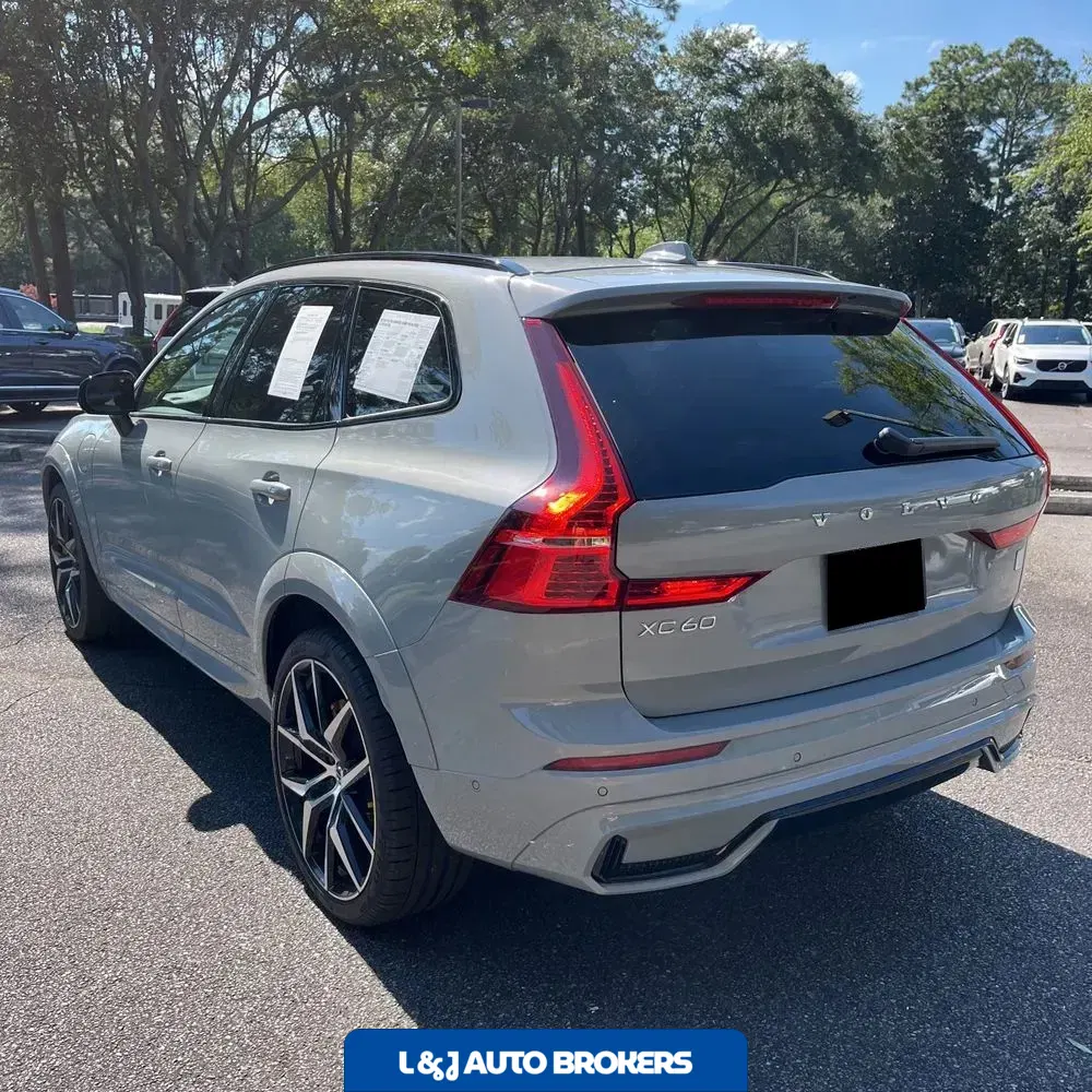 2025 Volvo XC60 T8 - Polestar PHEV