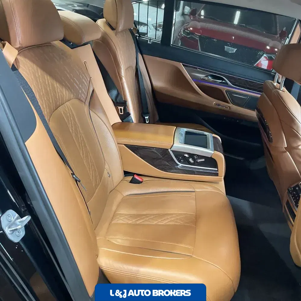 2022 BMW 7-Series 750xi