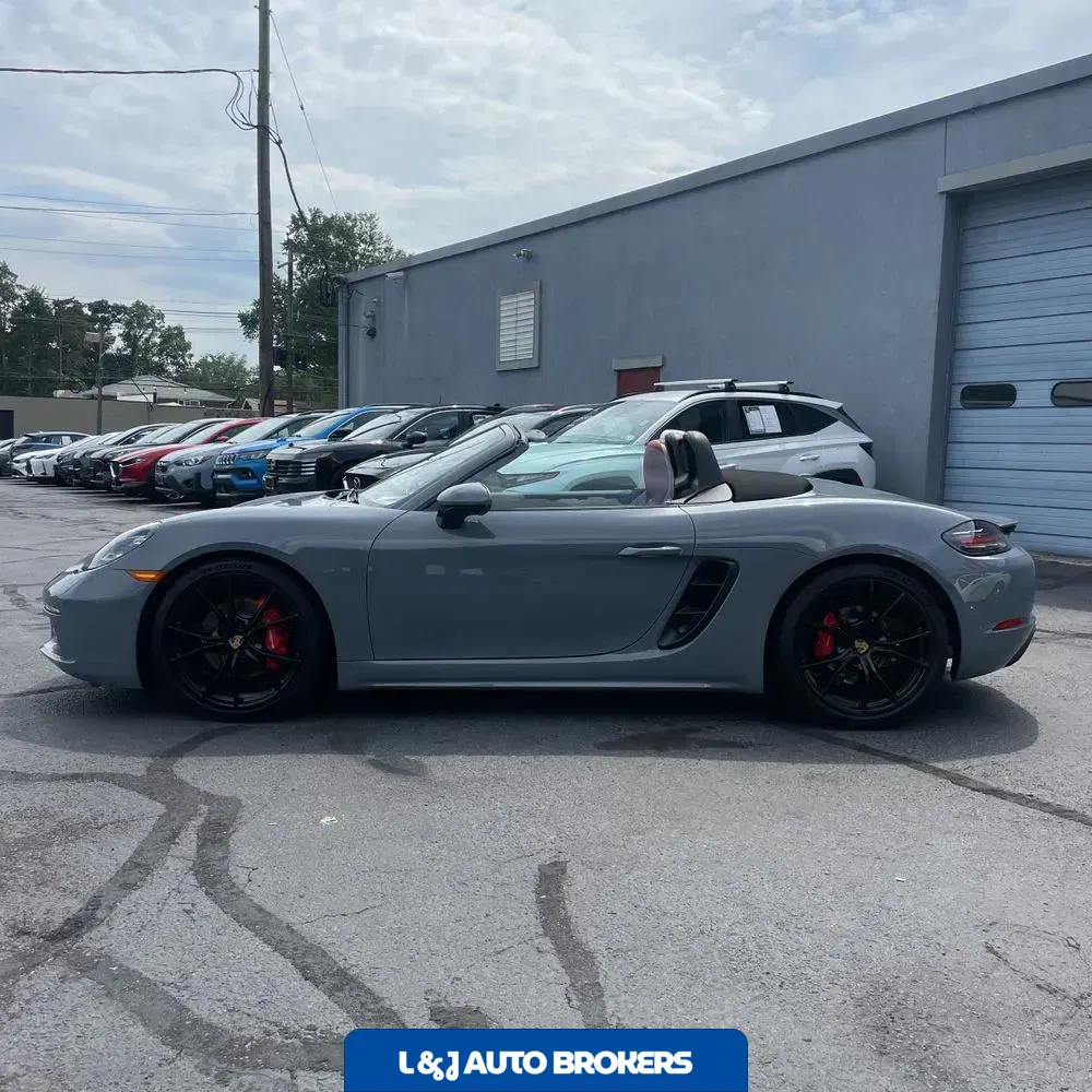 2023 Porsche 718 Boxster S