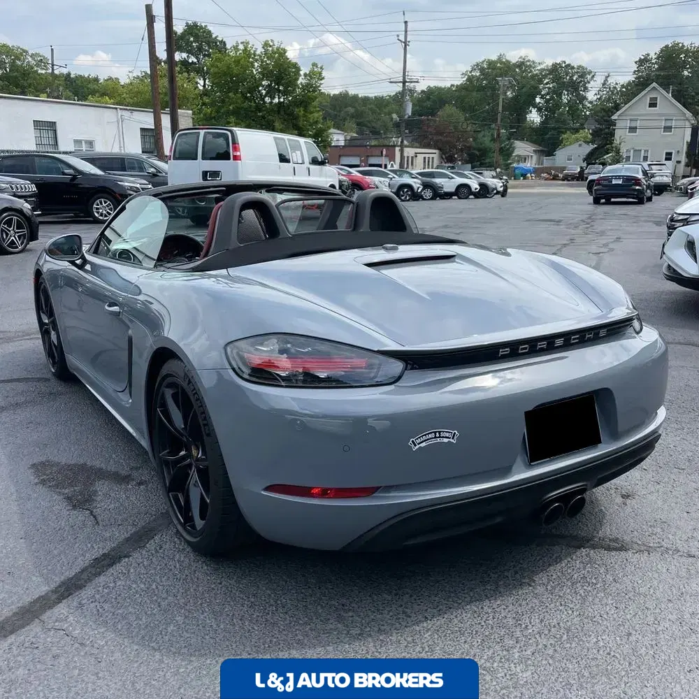 2023 Porsche 718 Boxster S