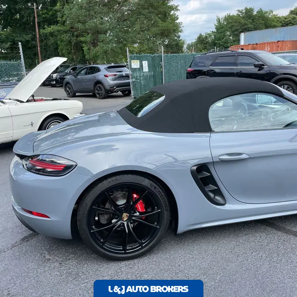 2023 Porsche 718 Boxster S