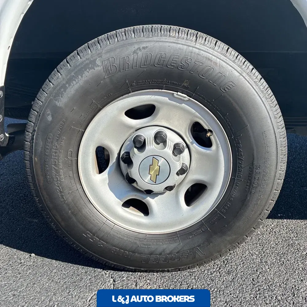 2024 Chevrolet Express LS 3500