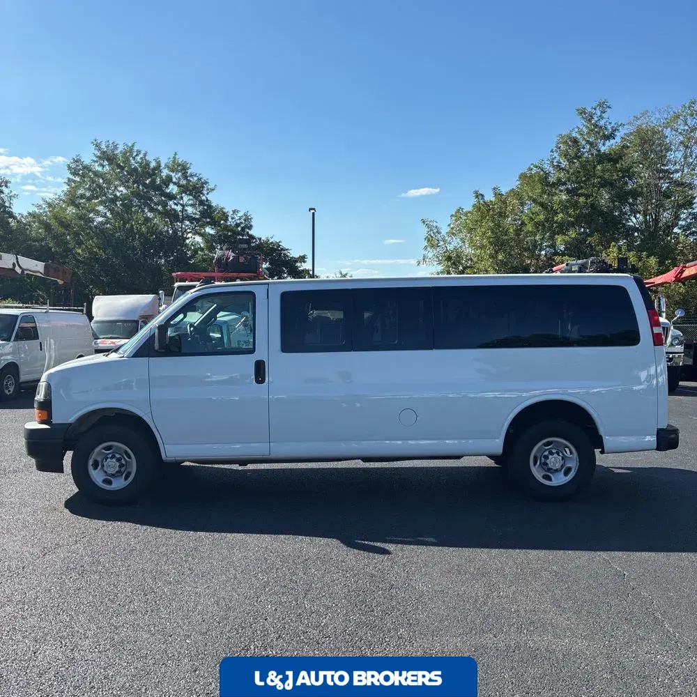 2024 Chevrolet Express LS 3500