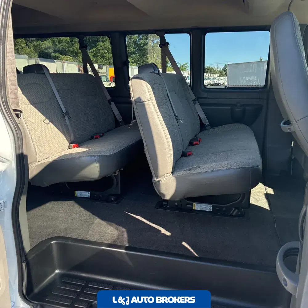 2024 Chevrolet Express LS 3500