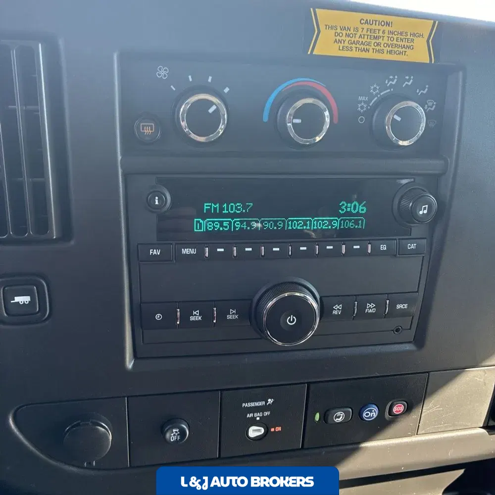 2024 Chevrolet Express LS 3500