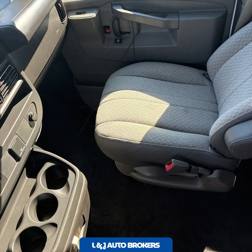 2024 Chevrolet Express LS 3500