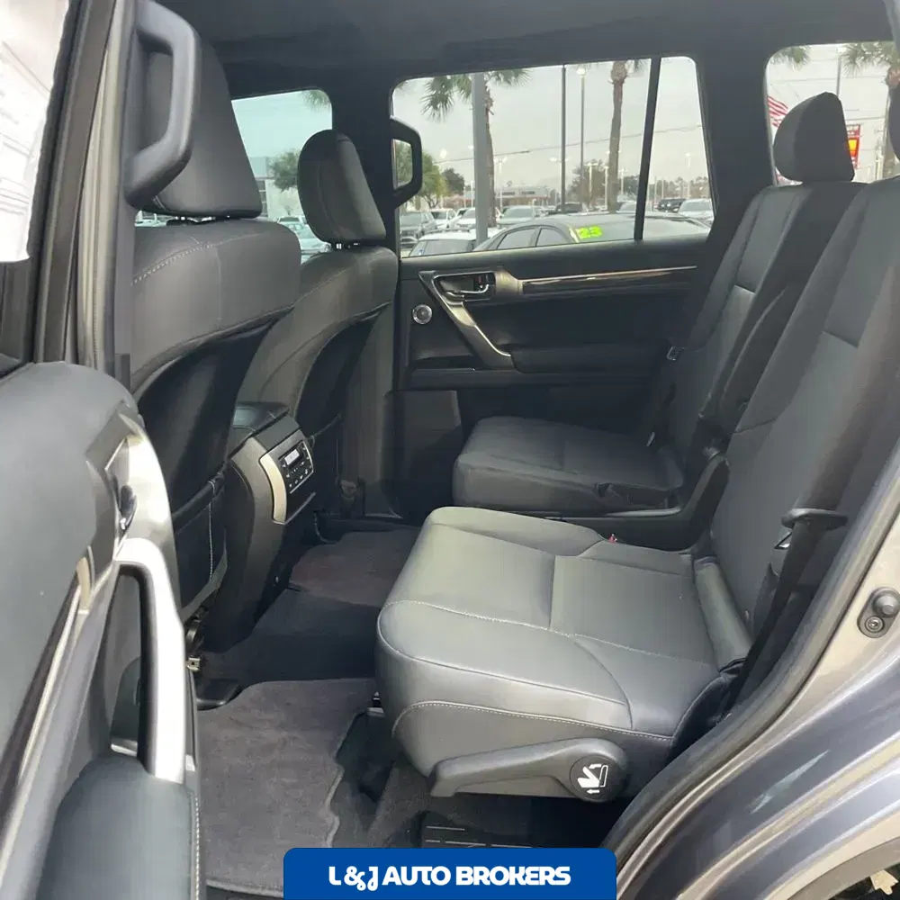 2023 Lexus GX 460 Base