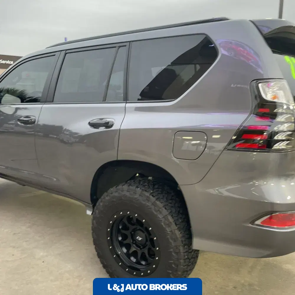 2023 Lexus GX 460 Base