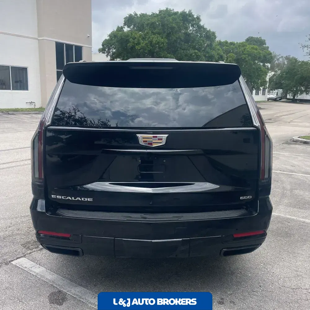2025 Cadillac Escalade Sport Platinum