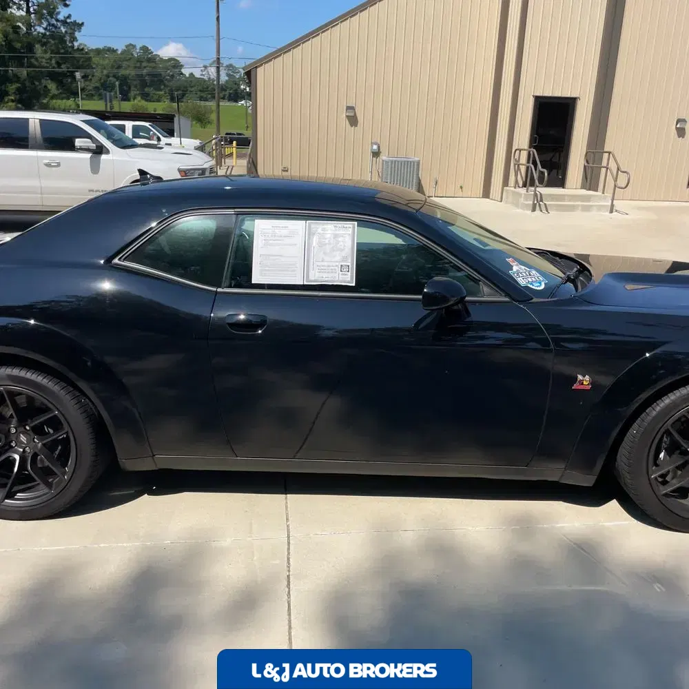 2022 Dodge Challenger R/T SCAT PACK