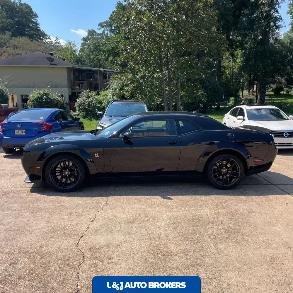 2022 Dodge Challenger R/T SCAT PACK