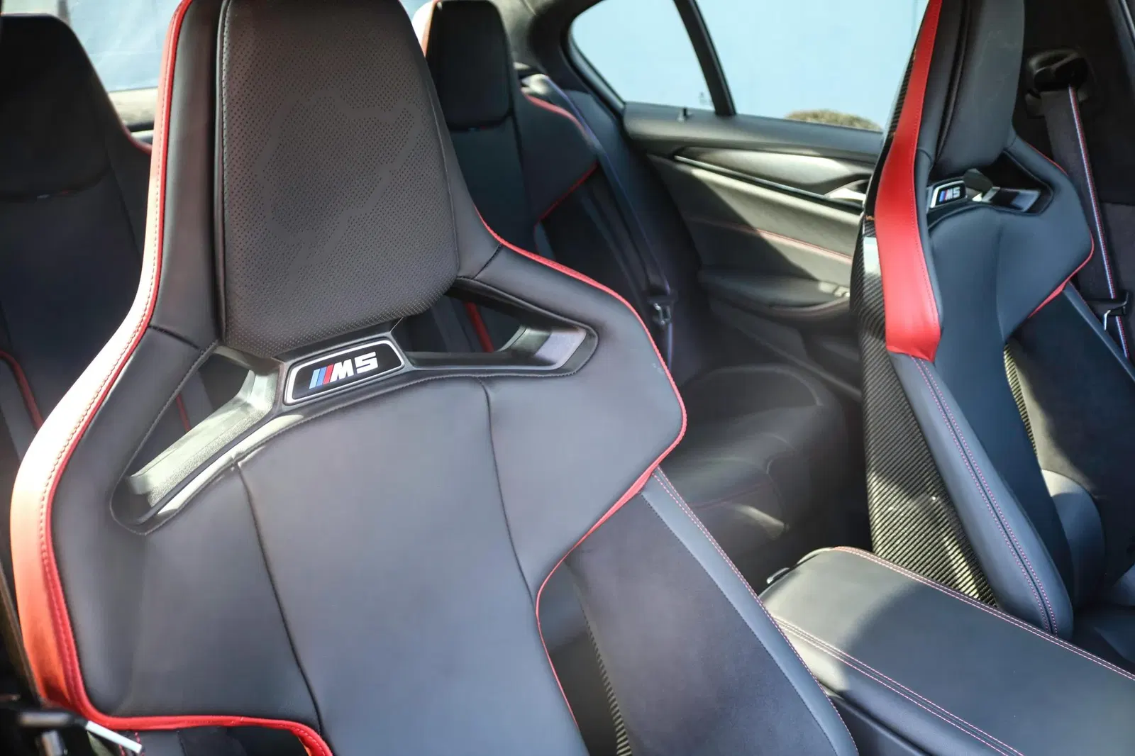 2022 BMW M5 CS