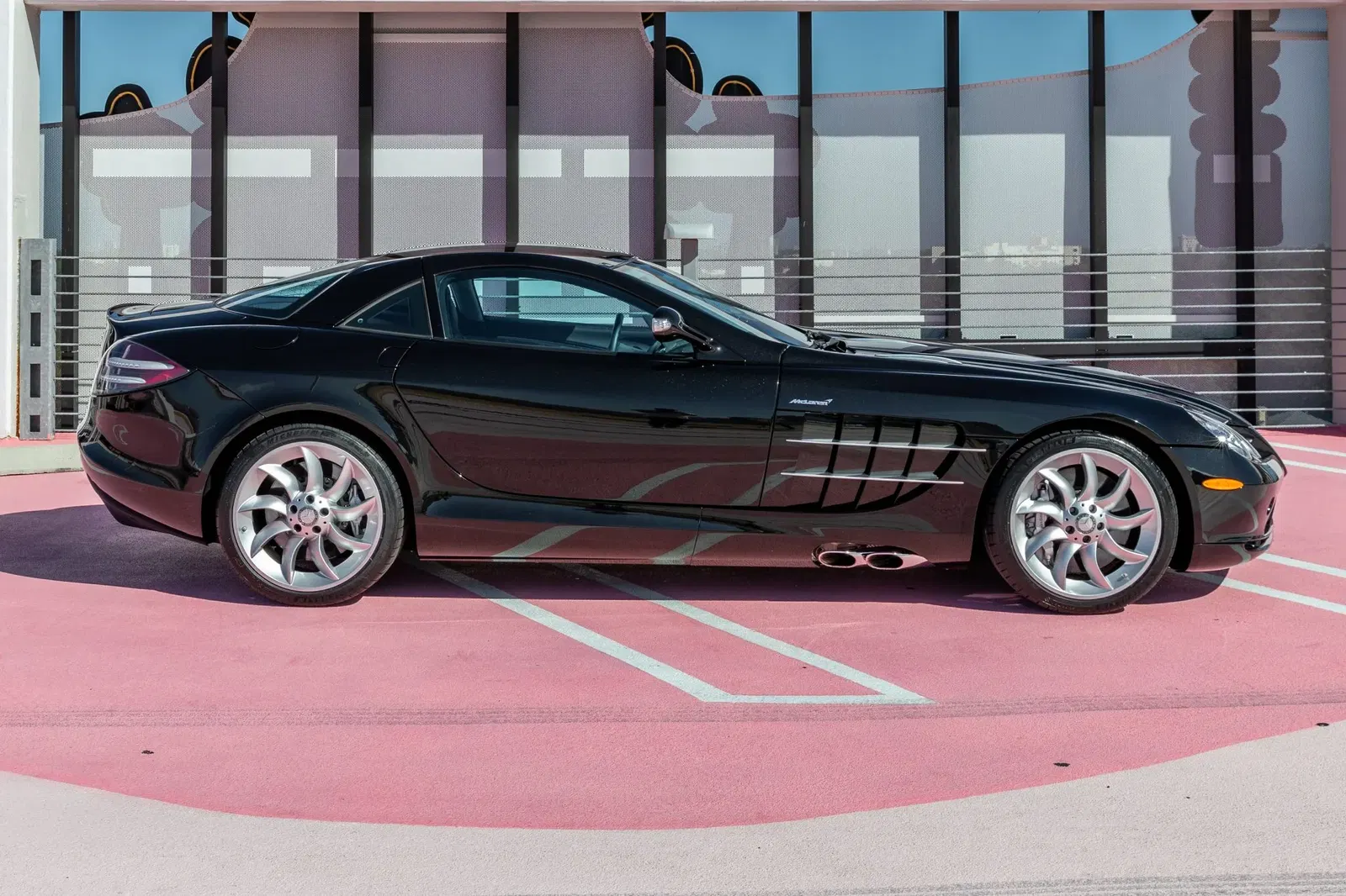 2,700-Mile 2006 Mercedes-Benz SLR McLaren