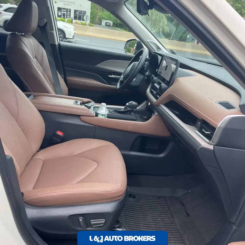 2024 Toyota Grand Highlander Platinum