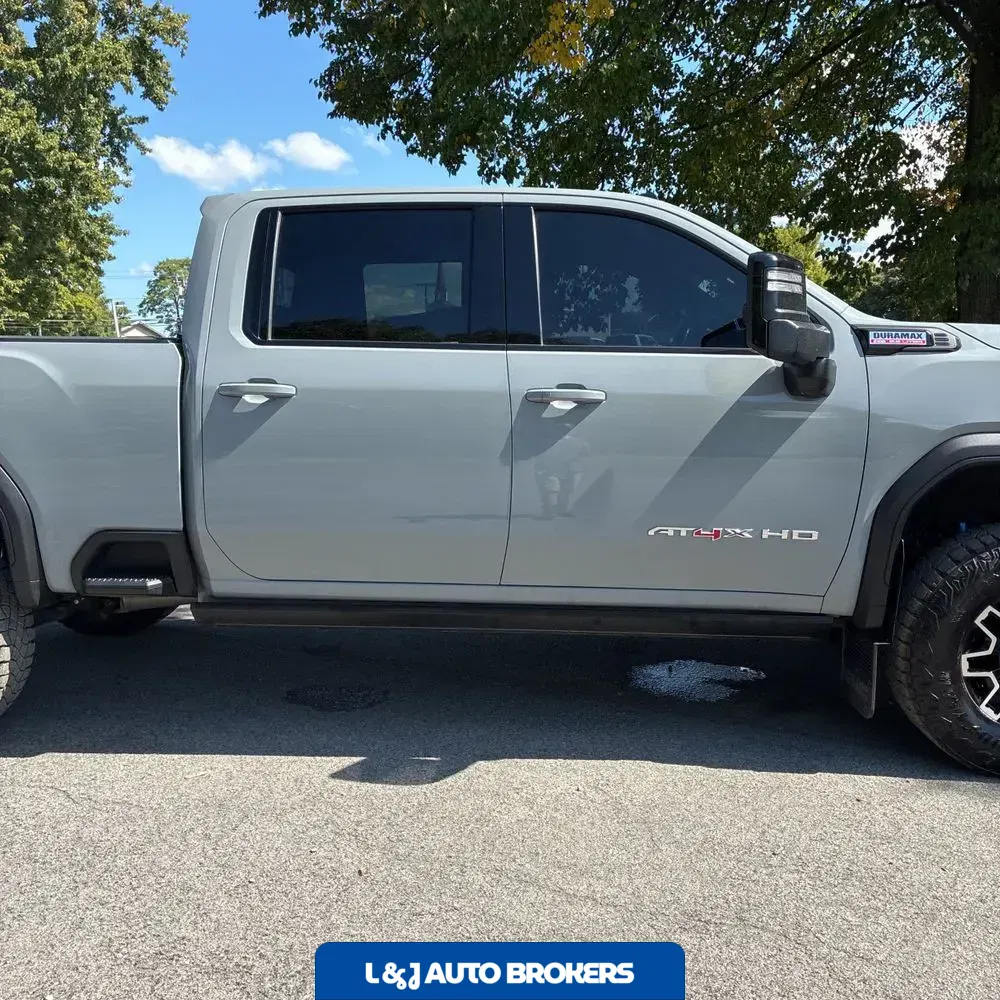 2025 GMC Sierra 2500 AT4X
