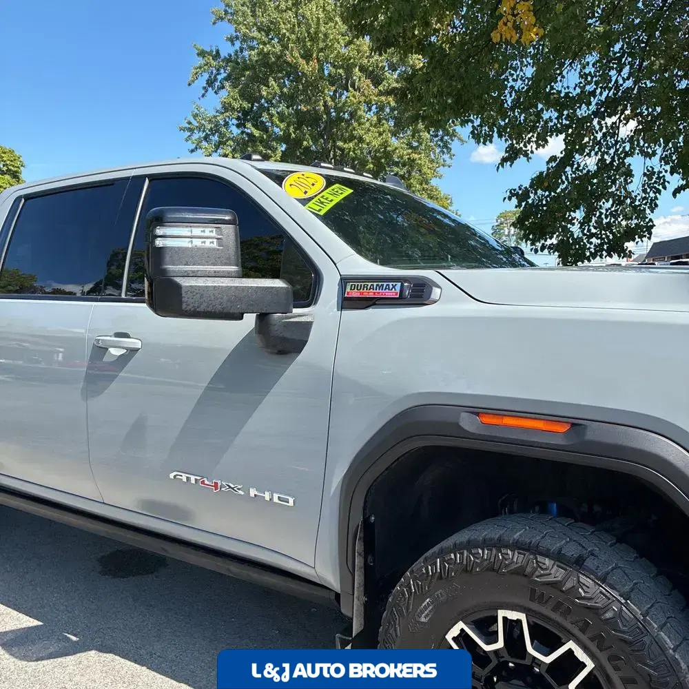 2025 GMC Sierra 2500 AT4X