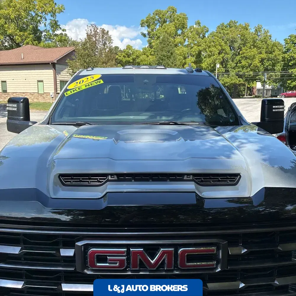 2025 GMC Sierra 2500 AT4X