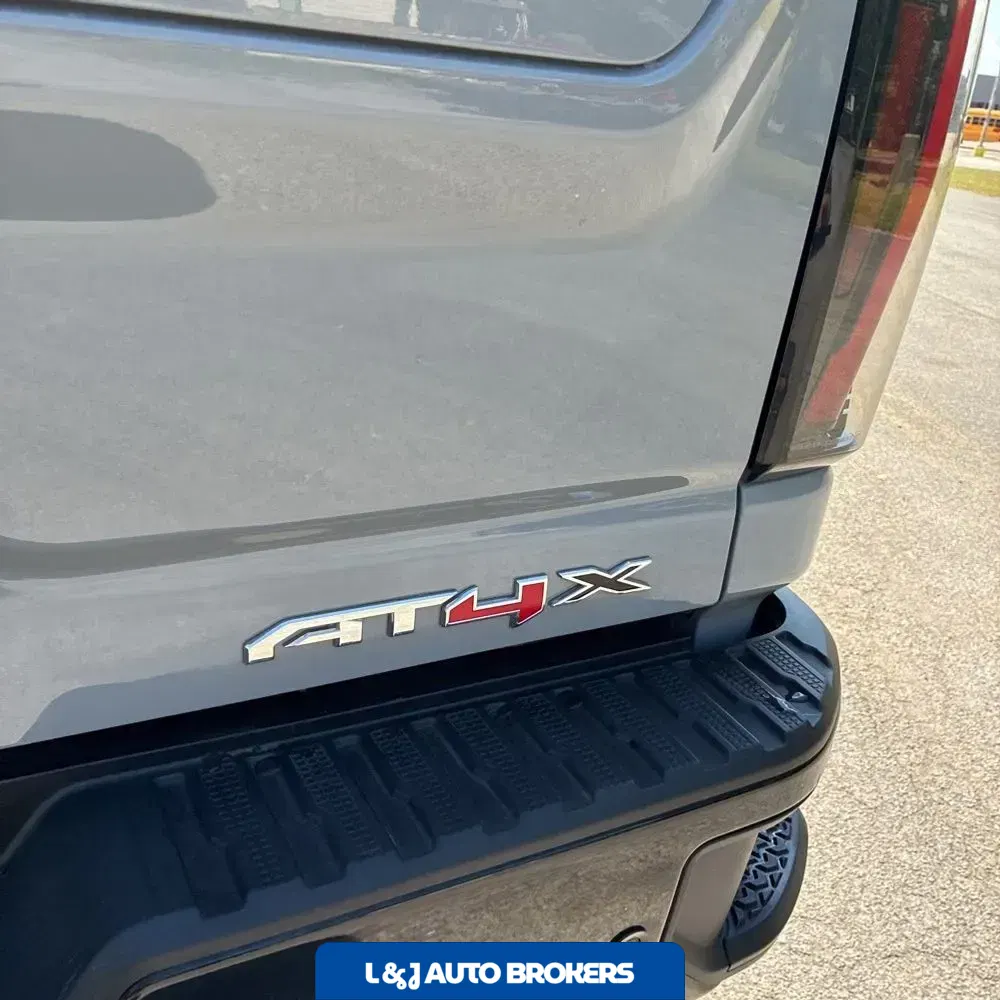 2025 GMC Sierra 2500 AT4X