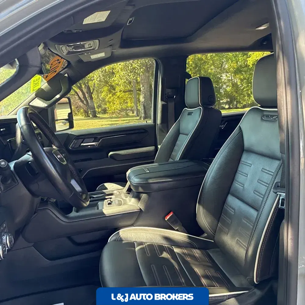 2025 GMC Sierra 2500 AT4X