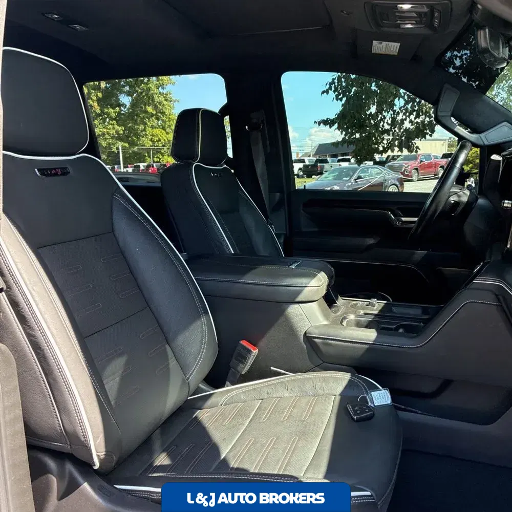 2025 GMC Sierra 2500 AT4X