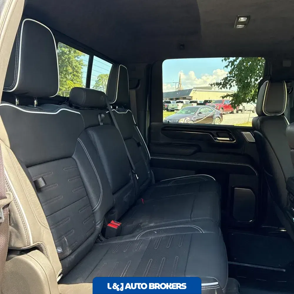 2025 GMC Sierra 2500 AT4X