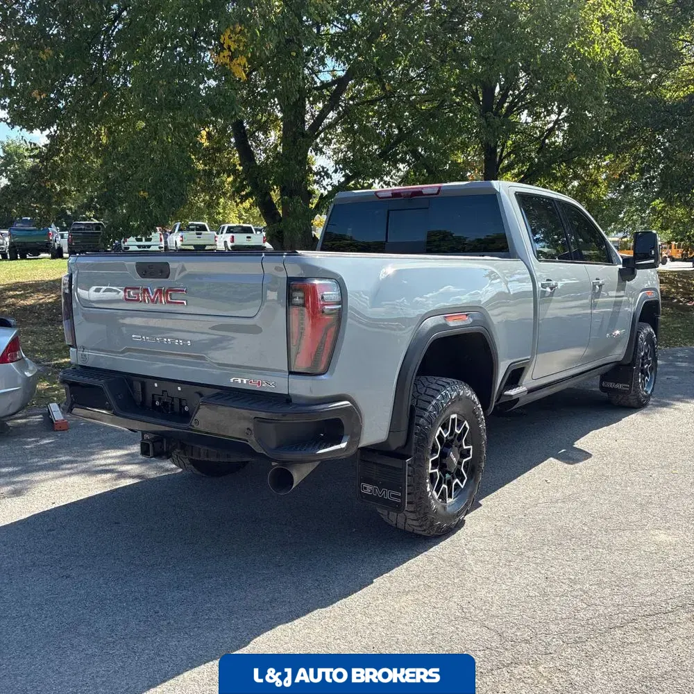 2025 GMC Sierra 2500 AT4X