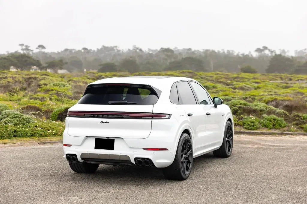 2025 Porsche Cayenne Turbo E-Hybrid
