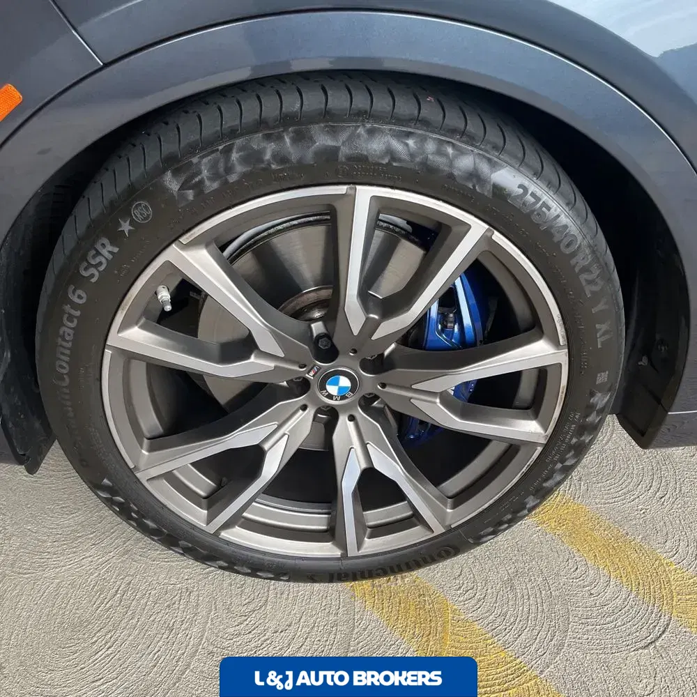 2022 BMW X7 M50i