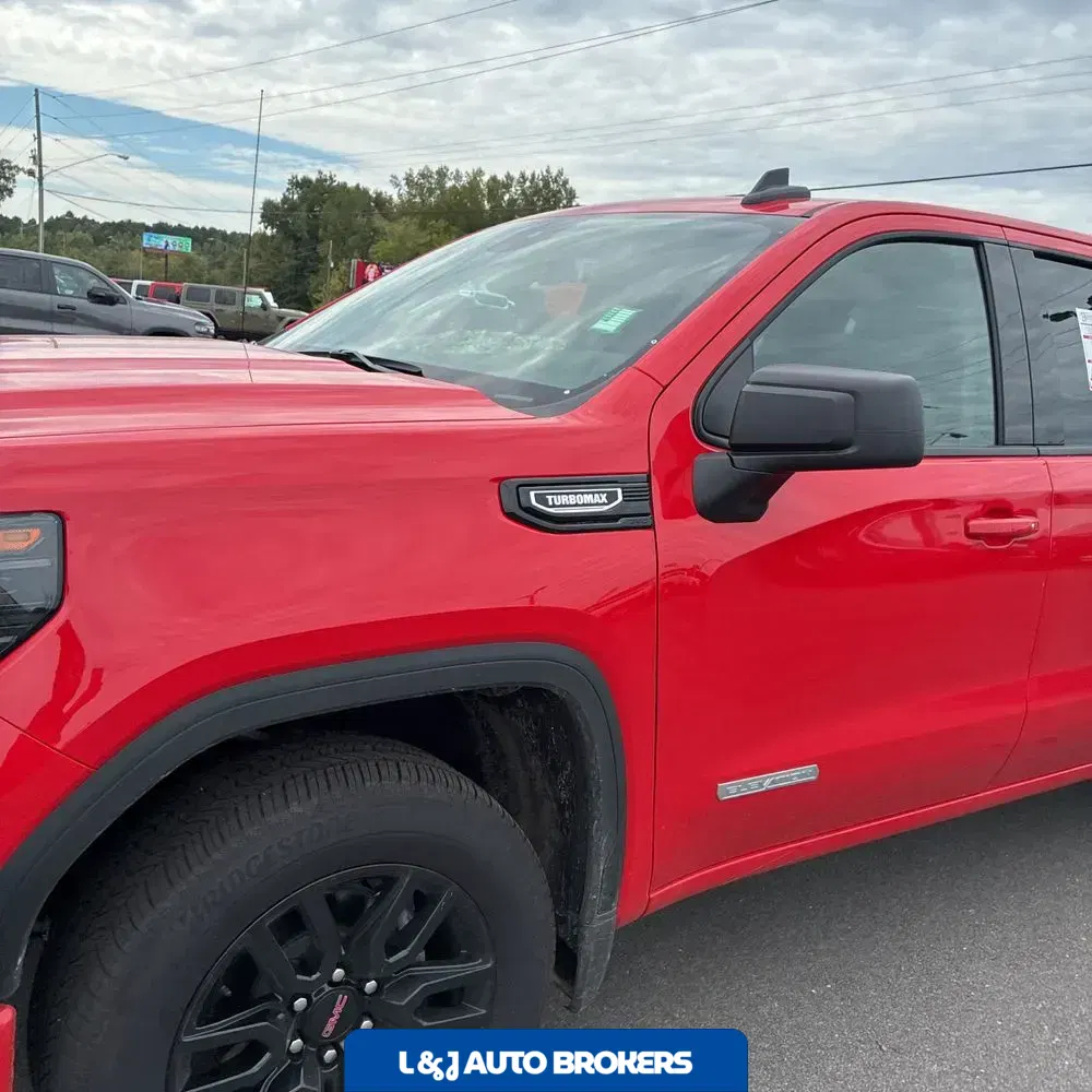 2025 GMC Sierra 1500 Elevation Standard