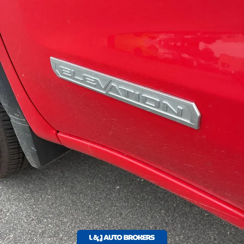 2025 GMC Sierra 1500 Elevation Standard
