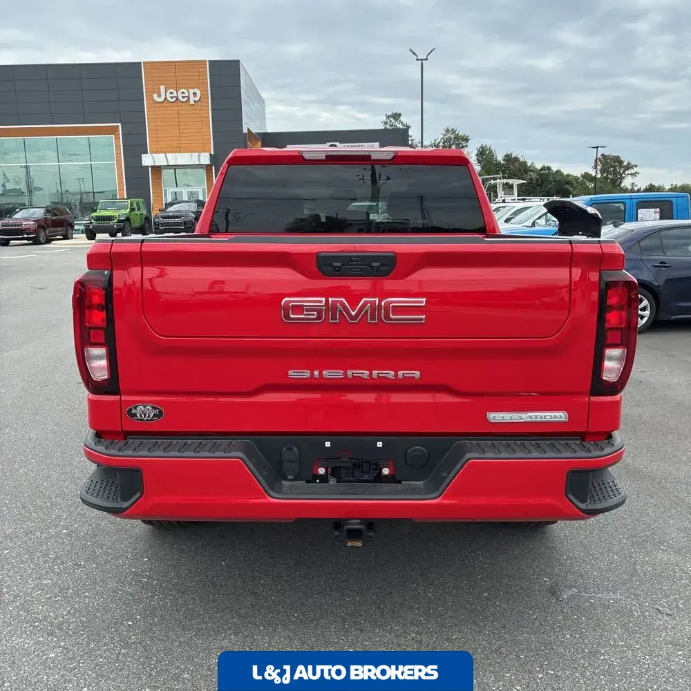 2025 GMC Sierra 1500 Elevation Standard