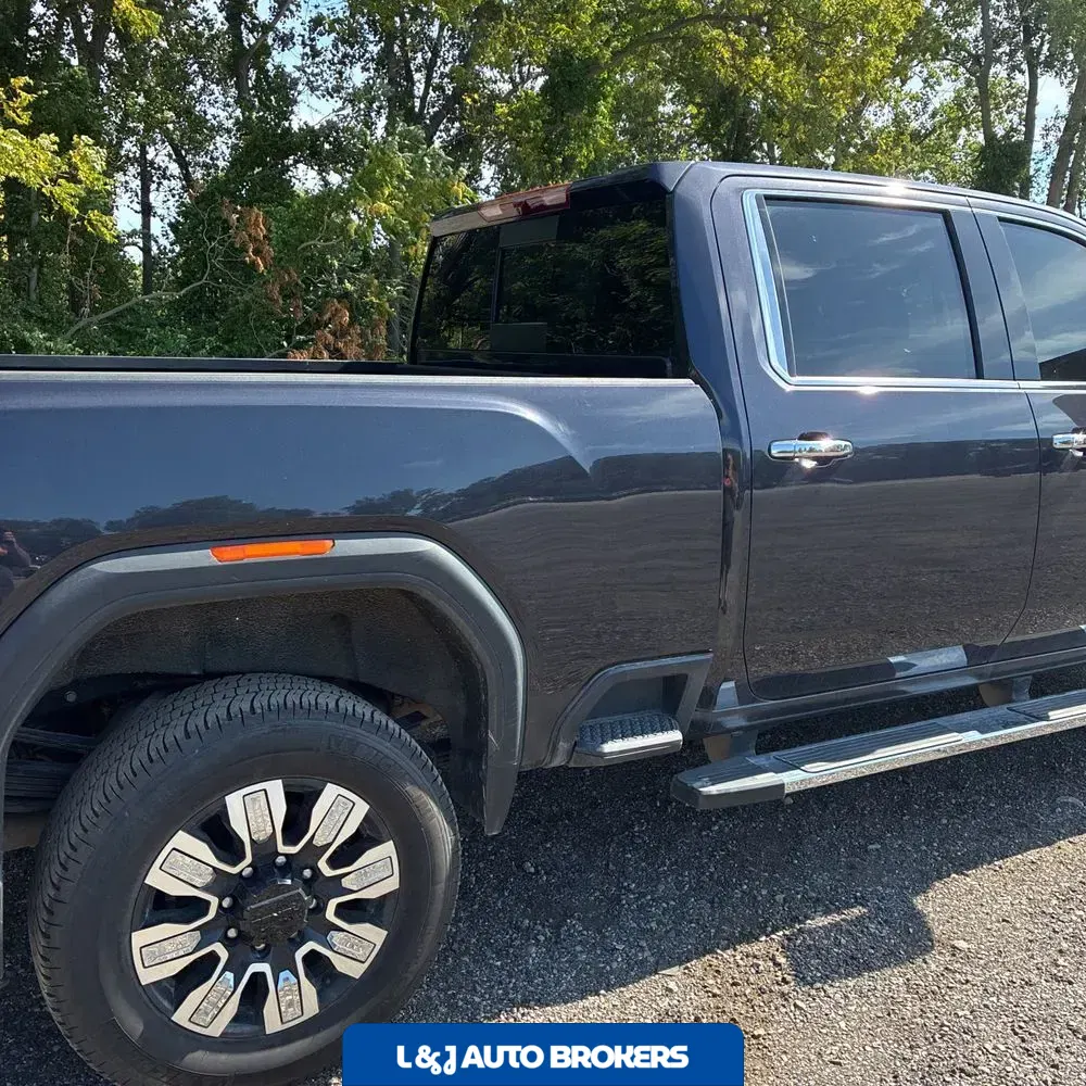 2024 GMC Sierra 3500 Denali
