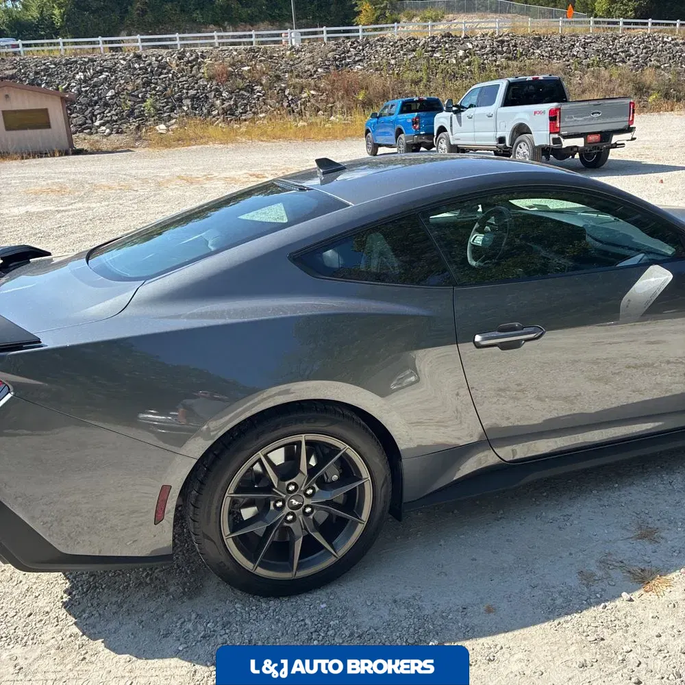 2024 Ford Mustang Dark Horse