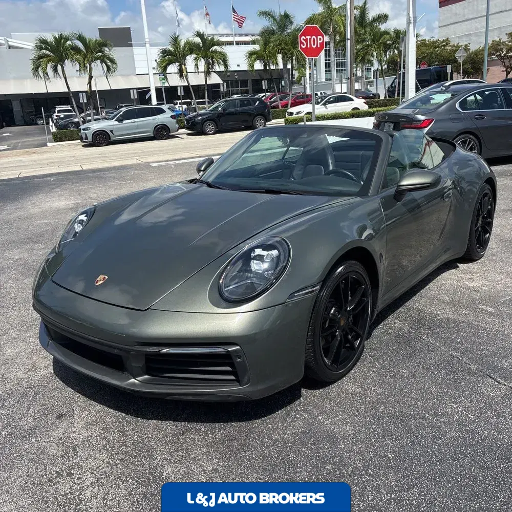 2020 Porsche 911 Carrera Cabriolet