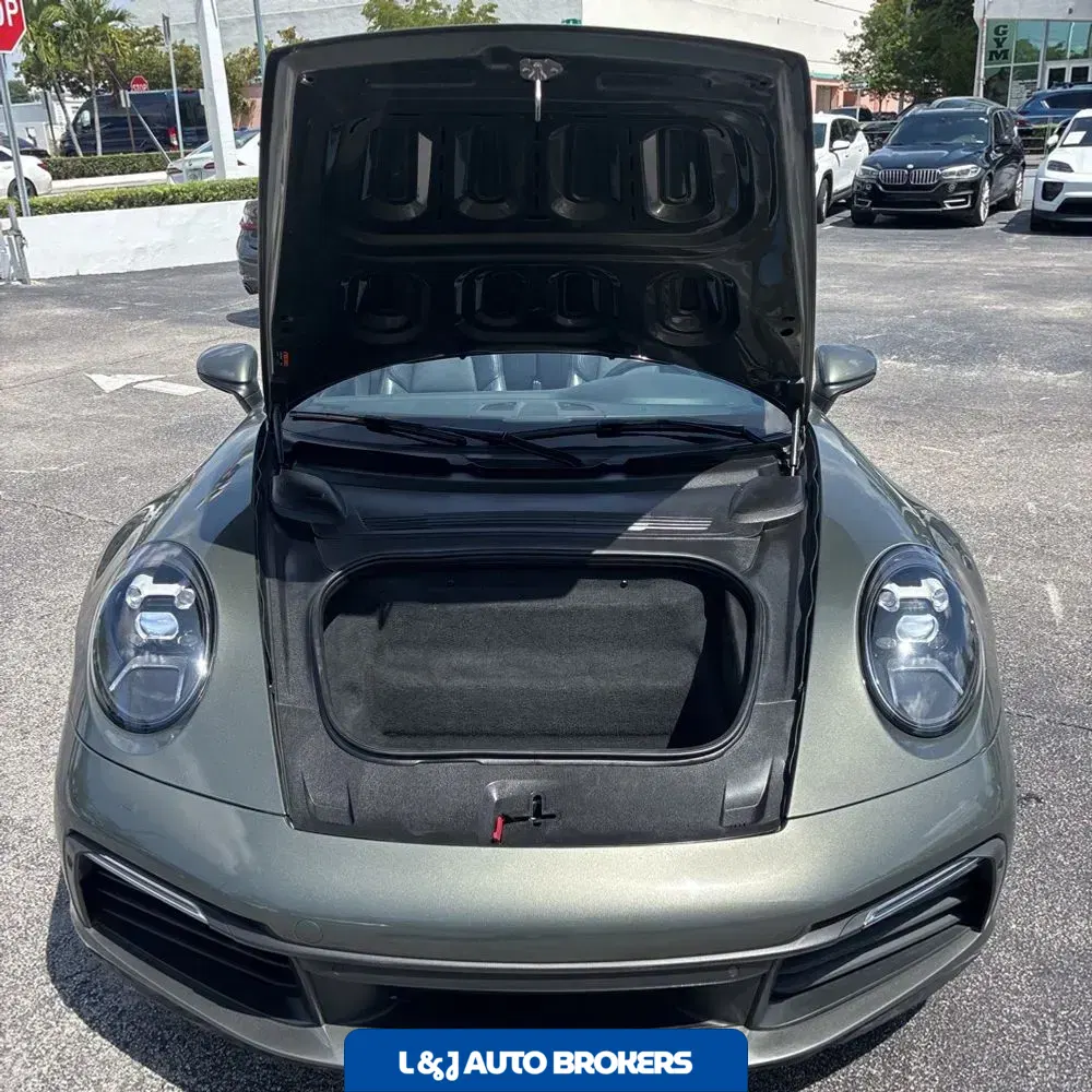 2020 Porsche 911 Carrera Cabriolet
