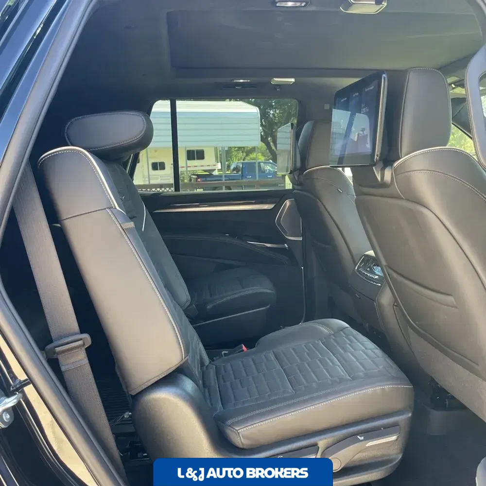 2025 Cadillac Escalade-V Base