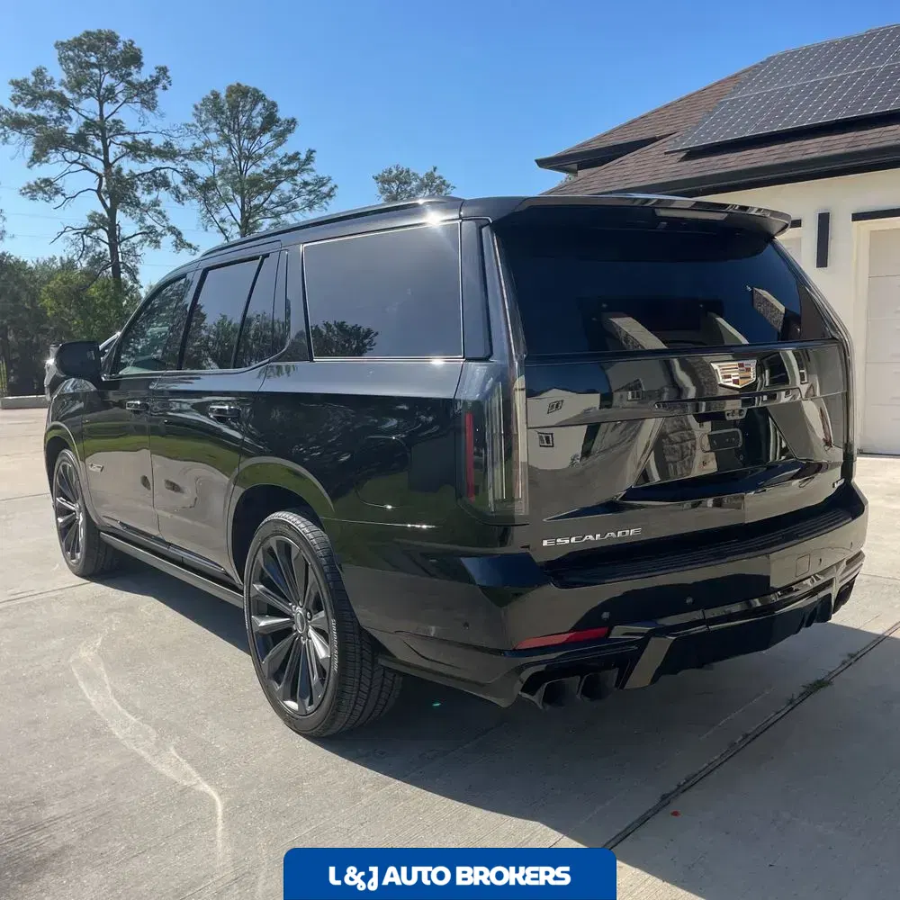 2025 Cadillac Escalade-V Base