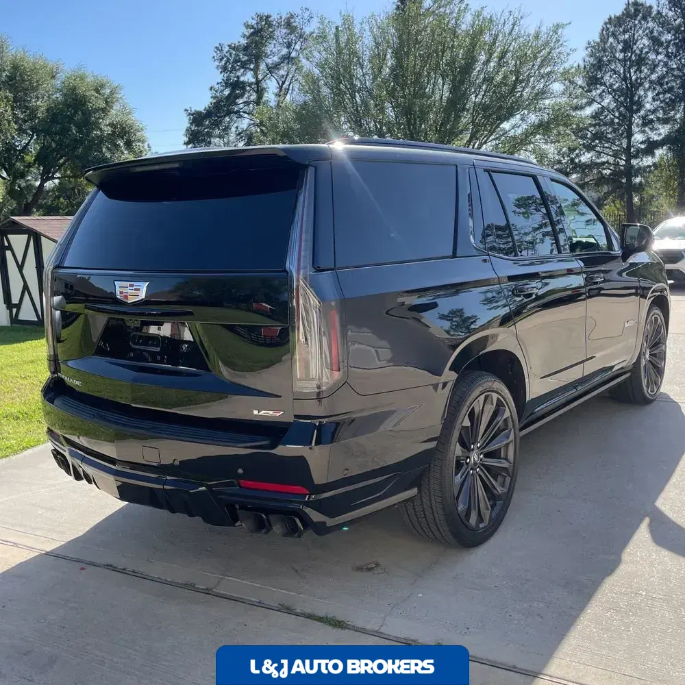 2025 Cadillac Escalade-V Base