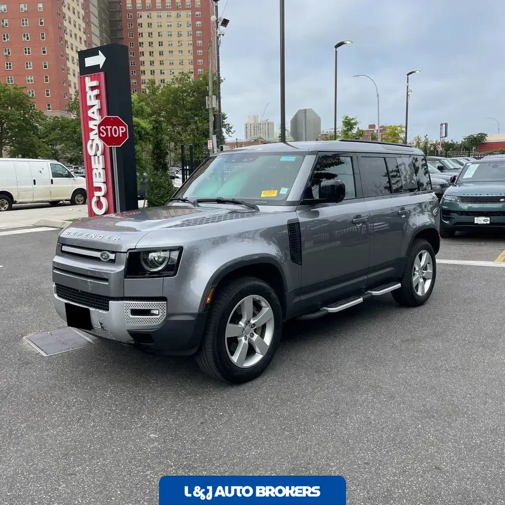 2024 Land Rover Defender 110 P400 S