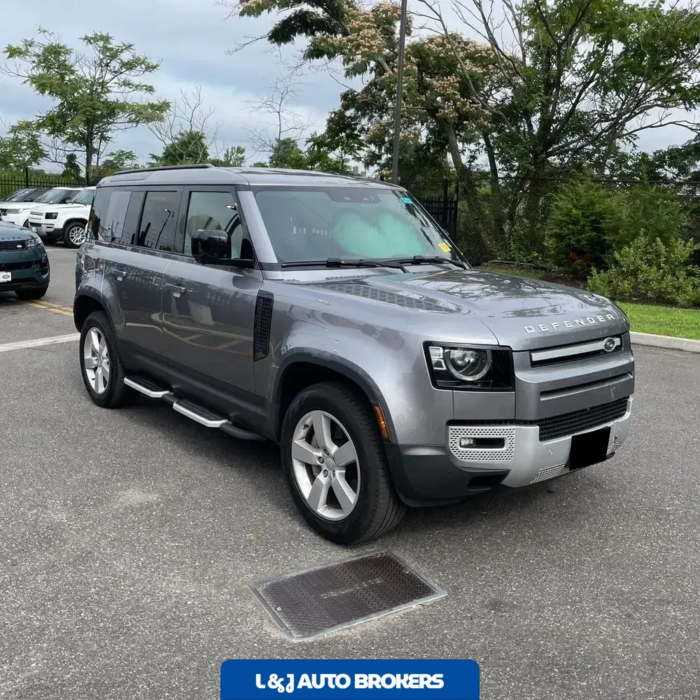 2024 Land Rover Defender 110 P400 S
