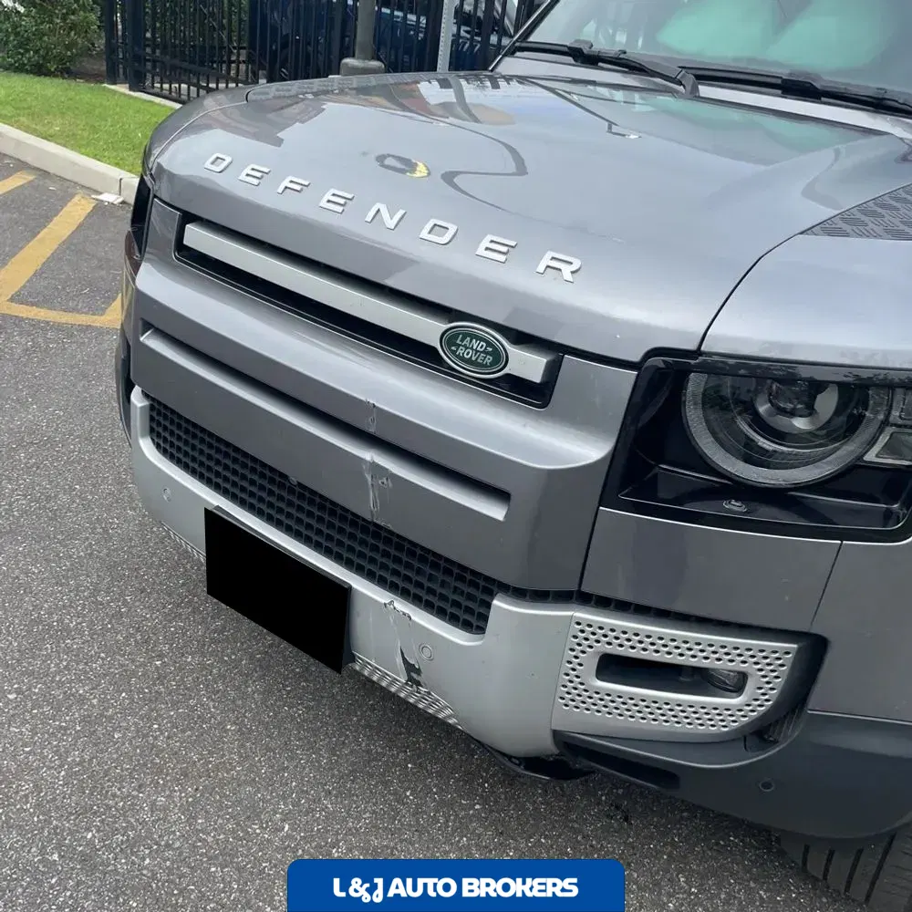 2024 Land Rover Defender 110 P400 S