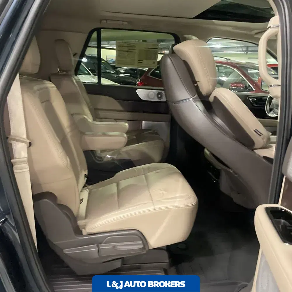 2022 Lincoln Navigator L Reserve