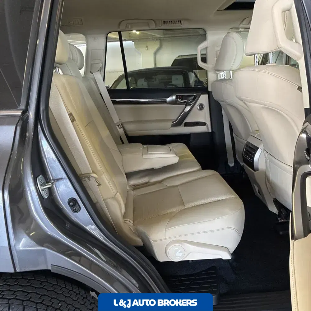 2023 Lexus GX 460 Base