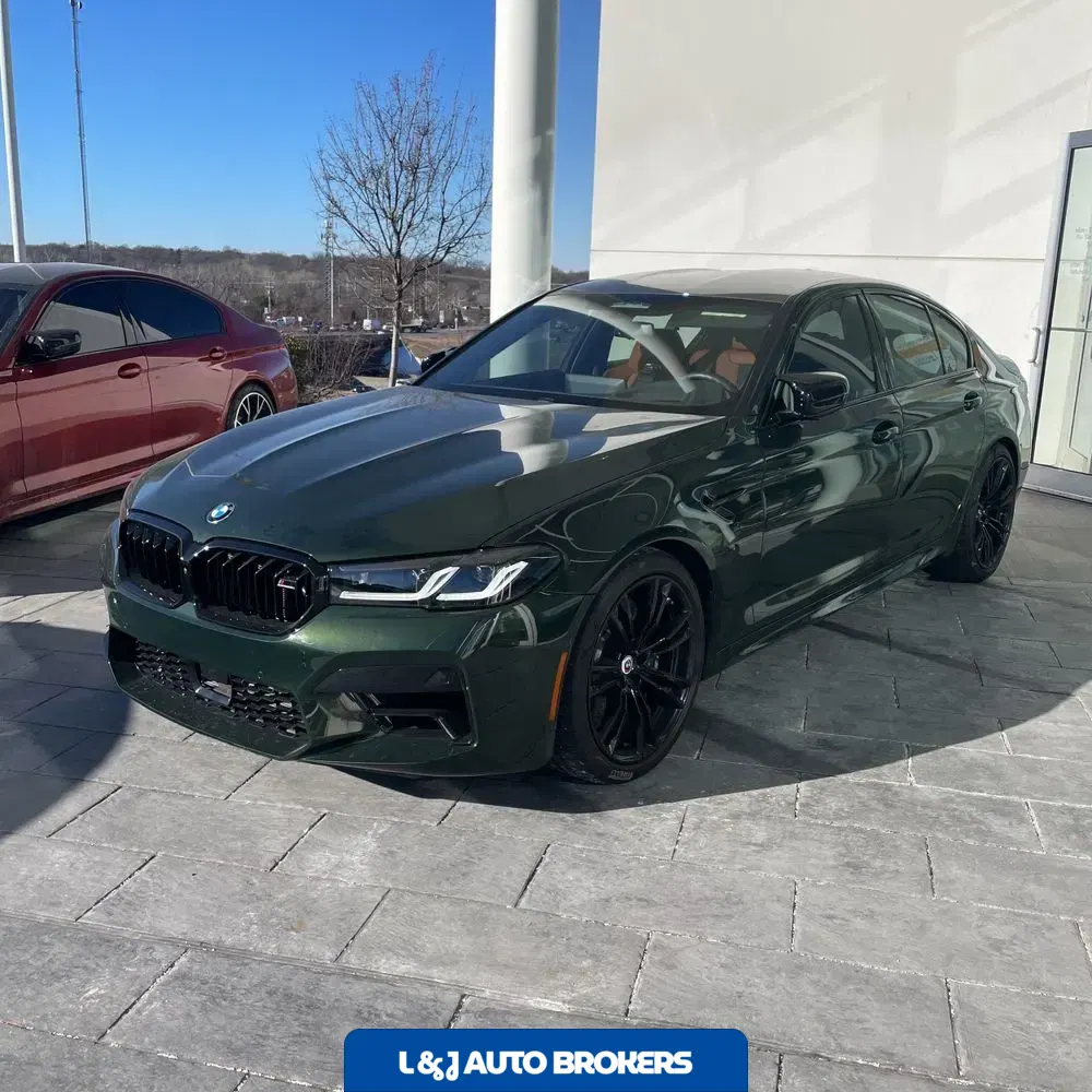 2023 BMW M5